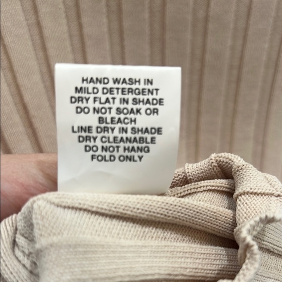 Dissh ADA STONE LONG SLEEVE KNIT TOP Medium - Picture 9 of 9